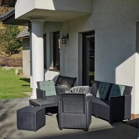 Dom Goscinny Zawoja Villa *